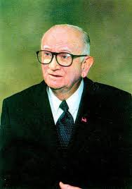 Community leader Kemp Mabry passes away