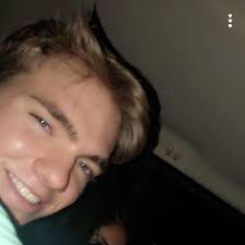 Max Gault (@MaxGaults)