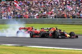 16 hours ago · aston martin team principal otmar szafnauer has sided with lewis hamilton in the debate following max verstappen's heavy crash on the opening lap of the british grand prix. War Mein Fehler Vettel Entschuldigt Sich Nach Crash Bei Verstappen