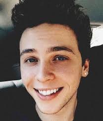 Who is Lauren Jauregui dating? Lauren Jauregui boyfriend, husband