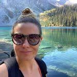 Amanda Langill's Instagram, Twitter & Facebook