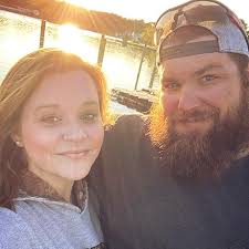 Tfwadmx Rabbit Hanging Auto Food Water Dispenser Pet Cage Suspended Food  Water Bowl Chinchilla Gravity Detachable Feeder Waterer Set for Puppy  Kitten Bunny Ferrets Guinea Pig (Gray) : Amazon.ca: Pet Supplies