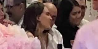 Según el canal de youtube que publicó el video originalmente, los famosos asistieron juntos a la fiesta de 15 años de una ahijada de lupillo, en california y, sin temor. En Serio Belinda Anda Con Lupillo Rivera Sociedad 3 0