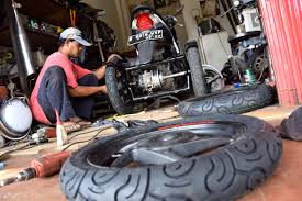 Kendati memiliki beragam segmen kendaraan roda dua yang ditawarkan, mulai matik hingga listrik, penjualan pt triangle motorindo sebagai apm viar nyatanya tetap didominasi kendaraan roda tiga. Jenis Jenis Modifikasi Sepeda Motor Untuk Difabel Carmudi Indonesia