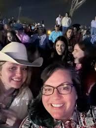 Swifties Can Now Take A Taylor Swift English Class At UT