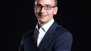 Interview de David Bucher, Directeur Marketing et Relations Extérieures  Jaguar Land Rover France