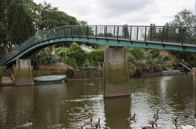 Eel Pie Island Footbridge Access