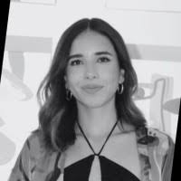 30+ perfiles de «Camilla»