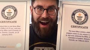 Mike Jack Cetak 8 Rekor Makan Tercepat di Dunia