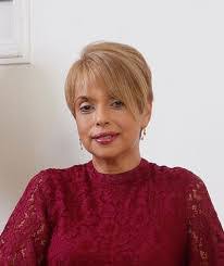 Gillian Edwards's Instagram, Twitter & Facebook