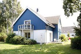 Das wellness „ferienhaus am deich wurde von uns als mehrgenerationen haus familienfreundlich geplant, neu errichtet und liegt direkt auf dem darß in unmittelbarer nähe zum ostseestrand und ortskern von prerow. Haus Am Deich Hafenstrasse 3a