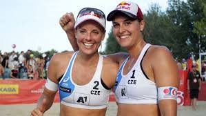 In addition to being consistently ranked among the top fifteen teams in the world her biggest achievements are: Chceme Lepe Ovladnout Hlavu Rika Nausch Slukova A Tesi Se Jak Se Predstavi V Ostrave Aktualne Cz