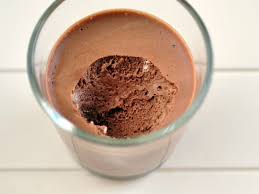 Mousse Au Chocolat Aerienne Recette En 2020 Mousse Au Chocolat Aerienne Mousse Au Chocolat Mousse Au Chocolat Legere