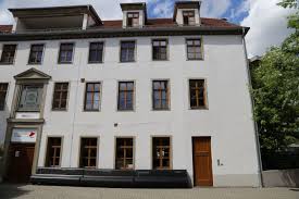 Finde 45 angebote für wohnung mieten fulda innenstadt zu bestpreisen, die günstigsten immobilien zu miete ab € 220. 2 Zimmer Wohnung Zu Vermieten 36037 Fulda Innenstadt Peterstor 20 Mapio Net