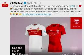 Hierbei handelt es sich um die limitierte auflage von. Fotostrecke Der Vfb Zeigt Neuerdings Flagge Fur Vielfalt Toleranz Und Demokratie Kulturwandel Beim Vfb Stuttgart Vfb Stuttgart Esslinger Zeitung