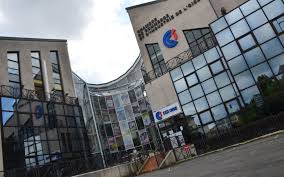 Inauguration de la maison des jeunes et de la culture de verberie. Beauvais La Chambre De Commerce Vend Ses Locaux Historiques Le Parisien