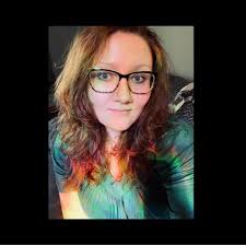 📚 Have you read Alchemised yet? Did it surpass the Manacled experience?  Let us know what you enjoyed more — 👍 or ❤️!