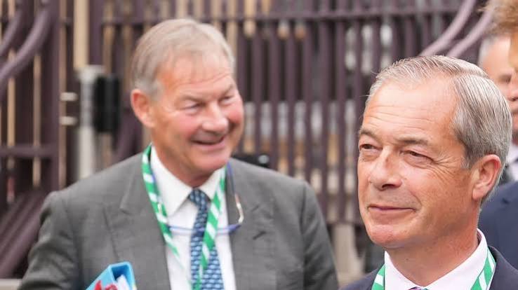 Rupert Lowe says Reform leader Nigel Farage 'must never be PM' in latest attack amid leaks of WhatsApp messages | Politics News | Sky News