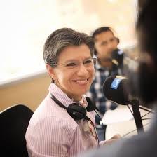 Fue fellow de la universidad de yale en 2009 y es doctora. Lgbt Community Celebrates Claudia Lopez S Win As Bogota Colombia S First Ever Female Mayor Conan Daily
