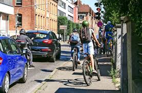 Bildungszentrum West In Ludwigsburg Vorschlag Fur Neuen Radweg Uberzeugt Radwegeinitiative Nicht Ludwigsburg Stuttgarter Nachrichten