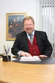 Sie finden das unternehmen in der eppichmauergasse 10. Drei Fragen Drei Antworten Pressestelle Bistum Mainz