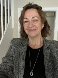 I am 62 years old! I baked myself a cake and now I want a beautiful wish!…