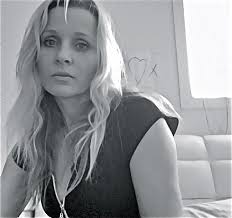 Angie Whiteley (@angiesmusicpage) • Facebook