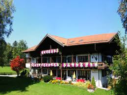 Preis und angebotsinformation zu haus kaufen. Ferienwohnung Haus Waidmannsruh Ruhpolding Frau Waltraud Kotz