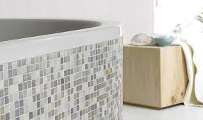 Surrounded by refined textures, color tones and shadowy filtered light, both products have its own attributes of uniqueness and luxury feel. Mosaik Eignet Sich Um Rundungen An Der Badewanne Zu Fliesen Hier Jasba Highlands Mosaik Fliesen Wohnen