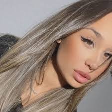 Tamara Suarez's Instagram, Twitter & Facebook