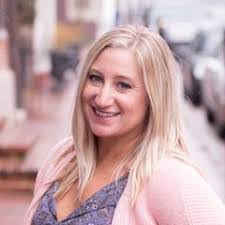 Melissa Hall's Instagram, Twitter & Facebook