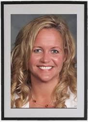 Kari Pratt's Instagram, Twitter & Facebook