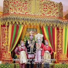 Pin Oleh Hub Hp Wa Sewa Baju Adat Di Baju Adat Aceh Baju Tari Instagram Baju Pengantin