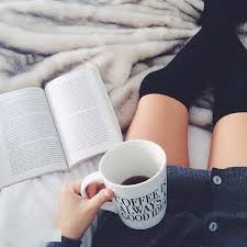 счастливые люди читают книжки и пьют кофе аудиокнига скачать Knigi Kotorye Stoit Prochitat Mnogooooooooooooo Knizhnaya Fotografiya Idei Dlya Foto Fotografiya Knig