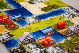 Quién es quién electrónico, pregunta y adivina el personaje de tu contrincante. 26 Juegos De Mesa Para Jugar Este Verano Recomendados Por Los Editores De Xataka