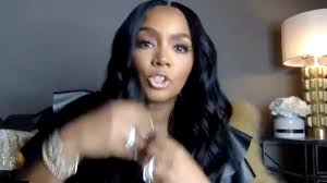 Amazing Video of 5 Generations of Black Beauty Goes Viral