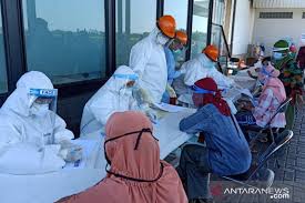 Kelompok industri besar merupakan industri formal agro (pabrik teh, pabrik jamur, pabrik gula dan gondorukem).kelompok industri kecil yang ada di kabupaten brebes meliputi industri kecil formal dan non formal. Pabrik Udang Tetap Operasi Meski 15 Karyawannya Positif Covid 19 Antara News