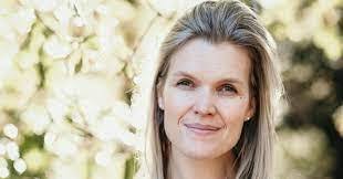 Natalie Braithwaite's Instagram, Twitter & Facebook