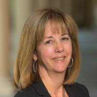 Beth Valente's Instagram, Twitter & Facebook