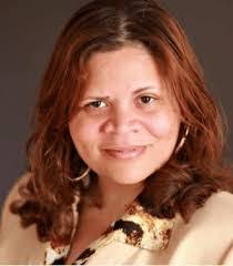 Lorraine Barnes's Instagram, Twitter & Facebook