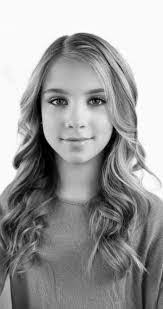 Jodi Meade's Instagram, Twitter & Facebook