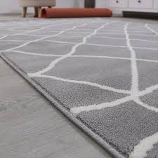 Teppiche sind neben einer gemütlichen couch oder einem behaglichen bett, ästhetischen möbeln und dekorativen bildern aus einem wohnlichen zimmer nicht. Designer Teppich In Grau Weiss Flauschiger Microfaser Dicht Gewebt Marokkanisches Muster Vimoda Homestyle