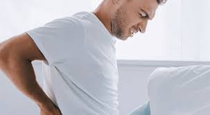 ألم الظهر الصباحي ما هي الأسباب والعلاجات ويب طب