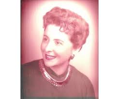 Ursula Bates's Instagram, Twitter & Facebook