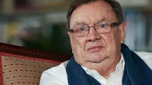 Nick Boland's Instagram, Twitter & Facebook