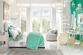 Unfortunately, decorating a teen's bedroom will need you to relinquish some control over color and furniture choices. Teenage Bedroom Ideas Your Kids Can T Help But Love Loveproperty Com