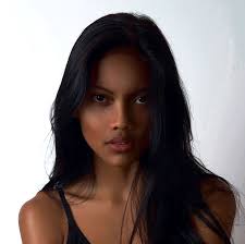 Beauties in black 🖤