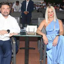 Giwta Panagiwtopoyloy Poia Einai H Entypwsiakh Syzygos Toy Nikoy Xardalia People Amp Style Eidhseis