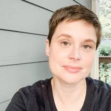 Rebekah Goode's Instagram, Twitter & Facebook