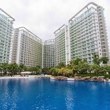 Reddoorz Premium Azure Bicutan Located 8 Km From Resorts World Manila Reddoorz Premium Azure Bicutan Provides Accom Resorts World Manila Hotel Outdoor Pool